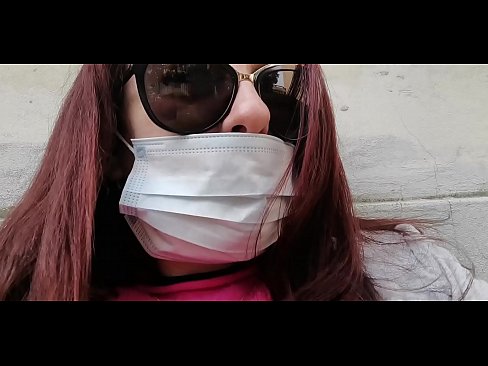 ❤️ Η Νικολέτα εκδικείται τον γείτονά της και κατουράει στο γκαράζ του (Ειδικό Covid19 Ιταλική καραντίνα) ❌ Πόρνο